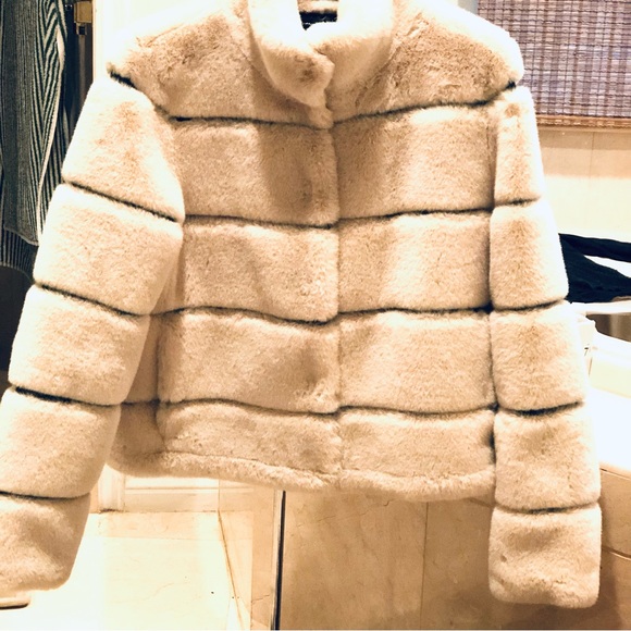 Karl Langerfeld Faux Mink Cozy Jacket - Picture 6 of 11